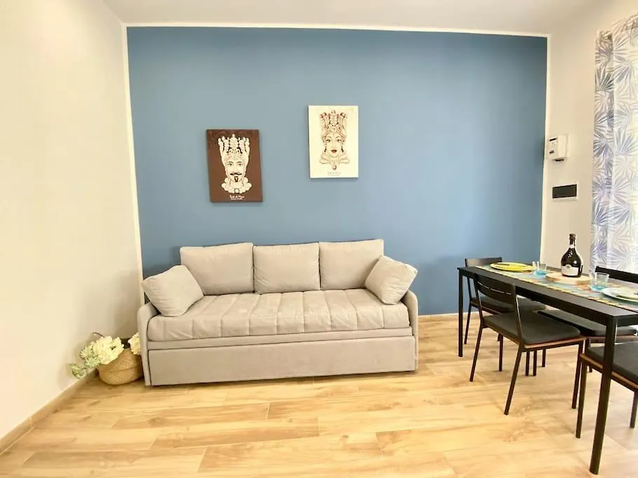 Teste Di Moro A Due Passi Dal Centro Di Palermo Apartment 0*,